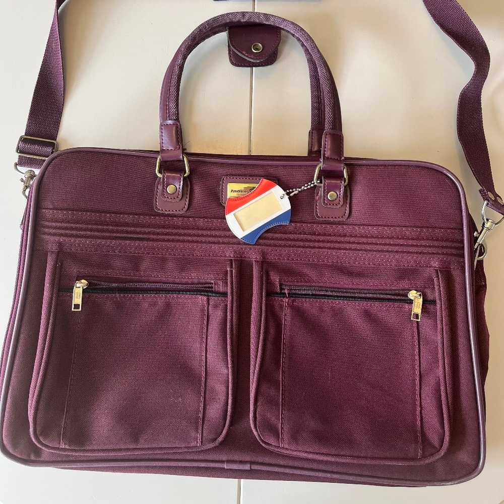 American tourister Carry on/weekend bag